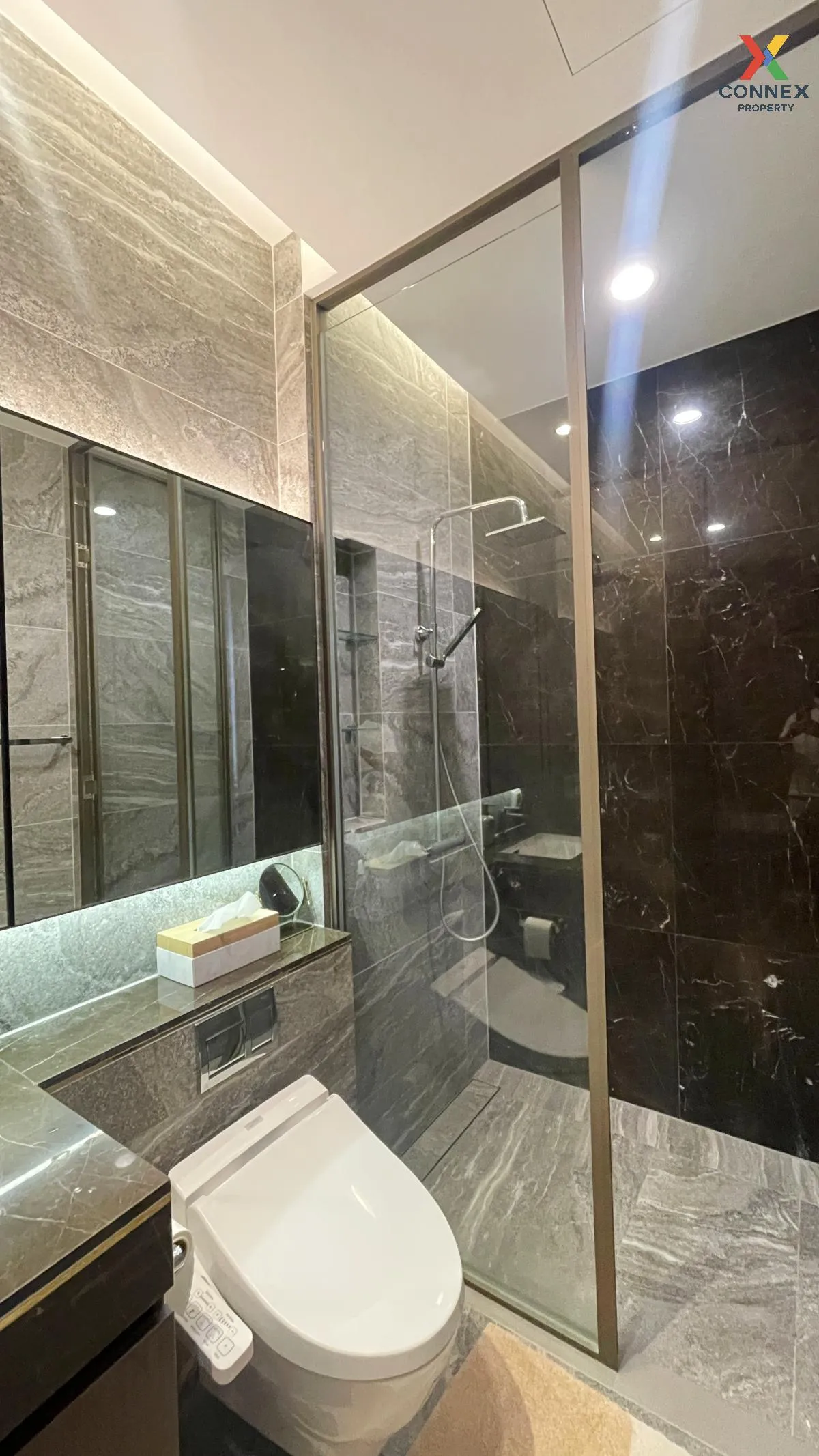 เช่าคอนโด  ดิ เอส สุขุมวิท 36 BTS-ทองหล่อ พระโขนง เขต คลองเตย กรุ