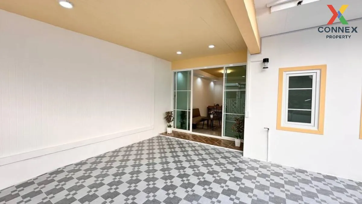 For Sale Townhouse/Townhome  , Baan Pruksa 3 Soi Watlatpladuk , B 2