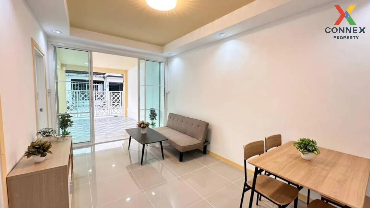 For Sale Townhouse/Townhome  , Baan Pruksa 3 Soi Watlatpladuk , B