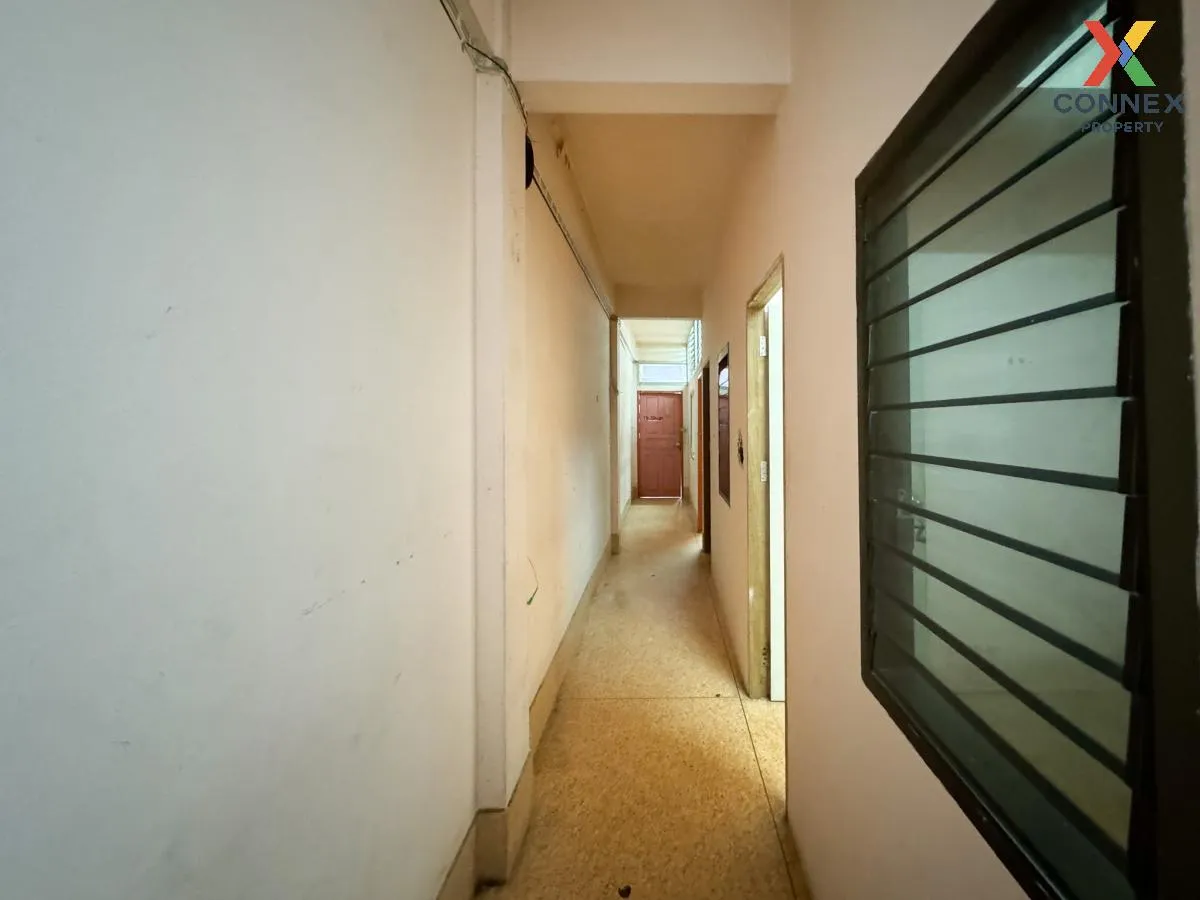 For Sale Shophouse, Soi Petchkasem 42, Intersection 1, Bang Chak 