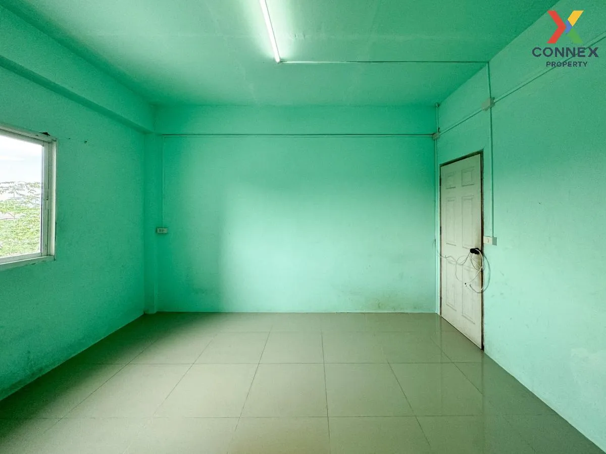 For Sale Shophouse, Soi Petchkasem 42, Intersection 1, Bang Chak 