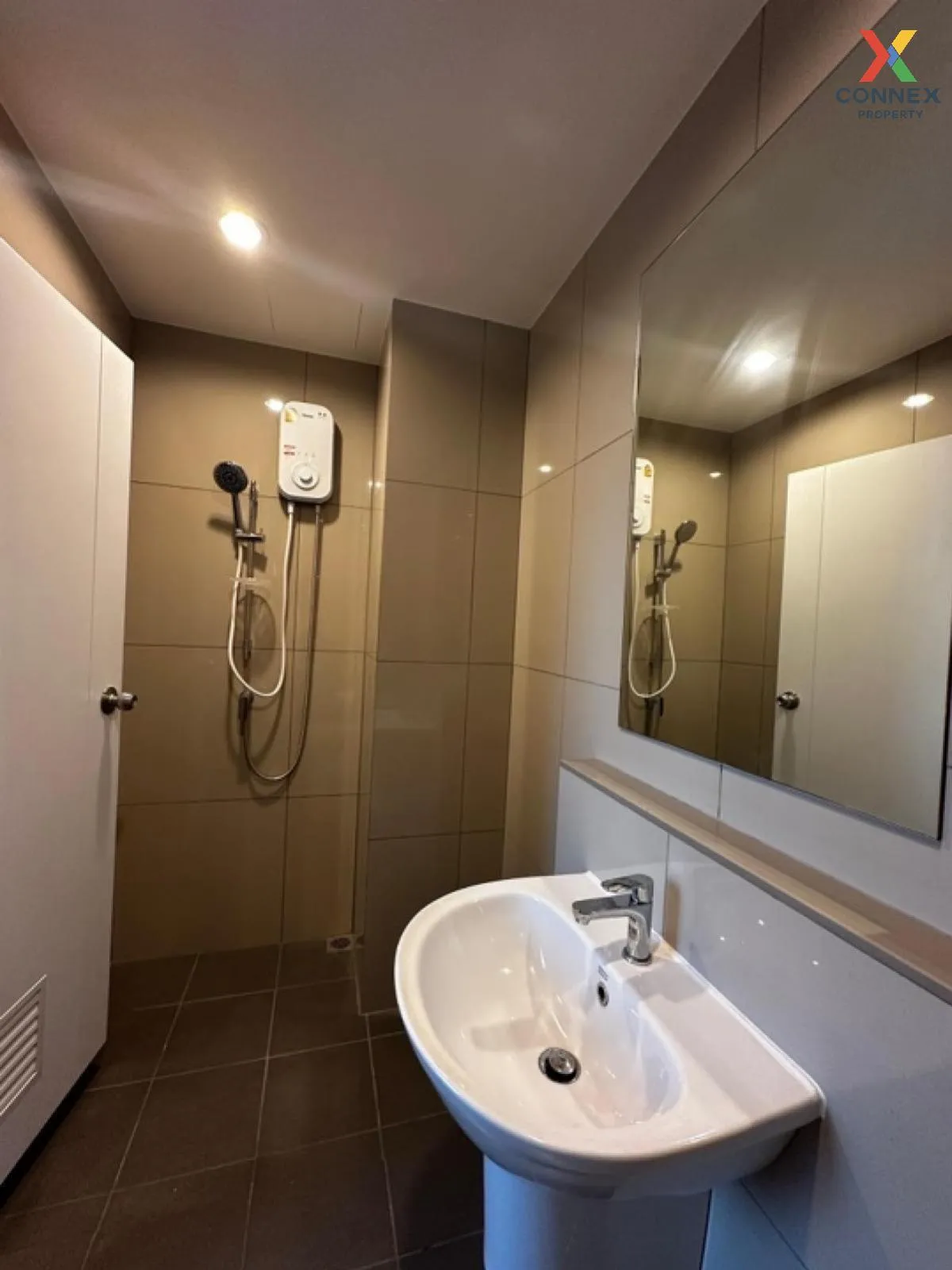 เช่าคอนโด  เดอะ ทรี หัวหมาก อินเตอร์เชนจ์ หัวหมาก เขต บางกะปิ กรุ