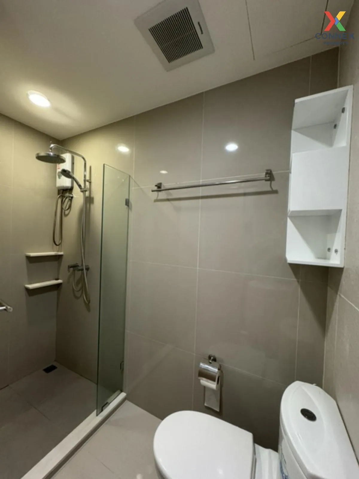 For Rent Condo , Rhythm Asoke 2 , MRT-Phra Ram 9 , Bang Kapi , Hu