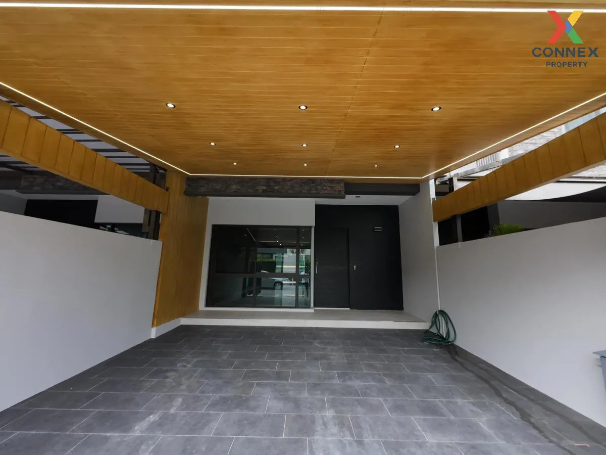 ขายทาวน์เฮ้าส์/ทาวน์โฮม  แลนด์มาร์ค เอกมัย-รามอินทรา ลาดพร้าว เขต 1