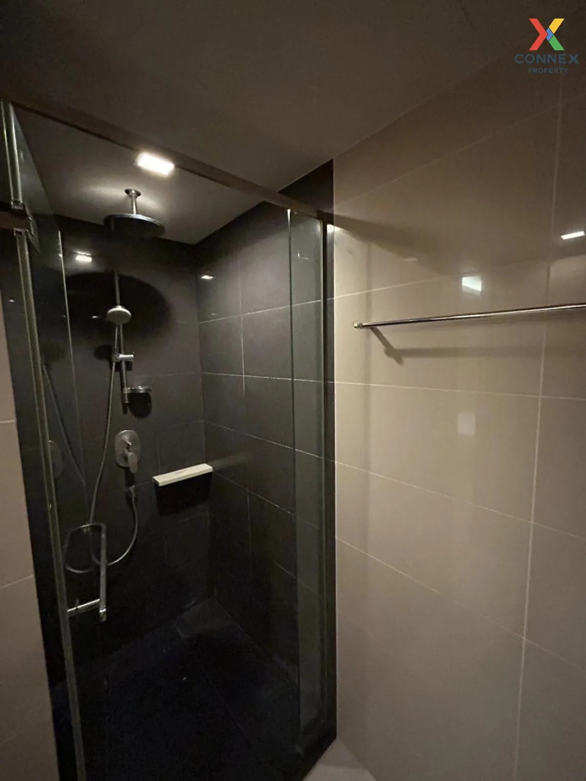 For Rent Condo , Via Botani , BTS-Phrom Phong , Khlong Toei Nuea 