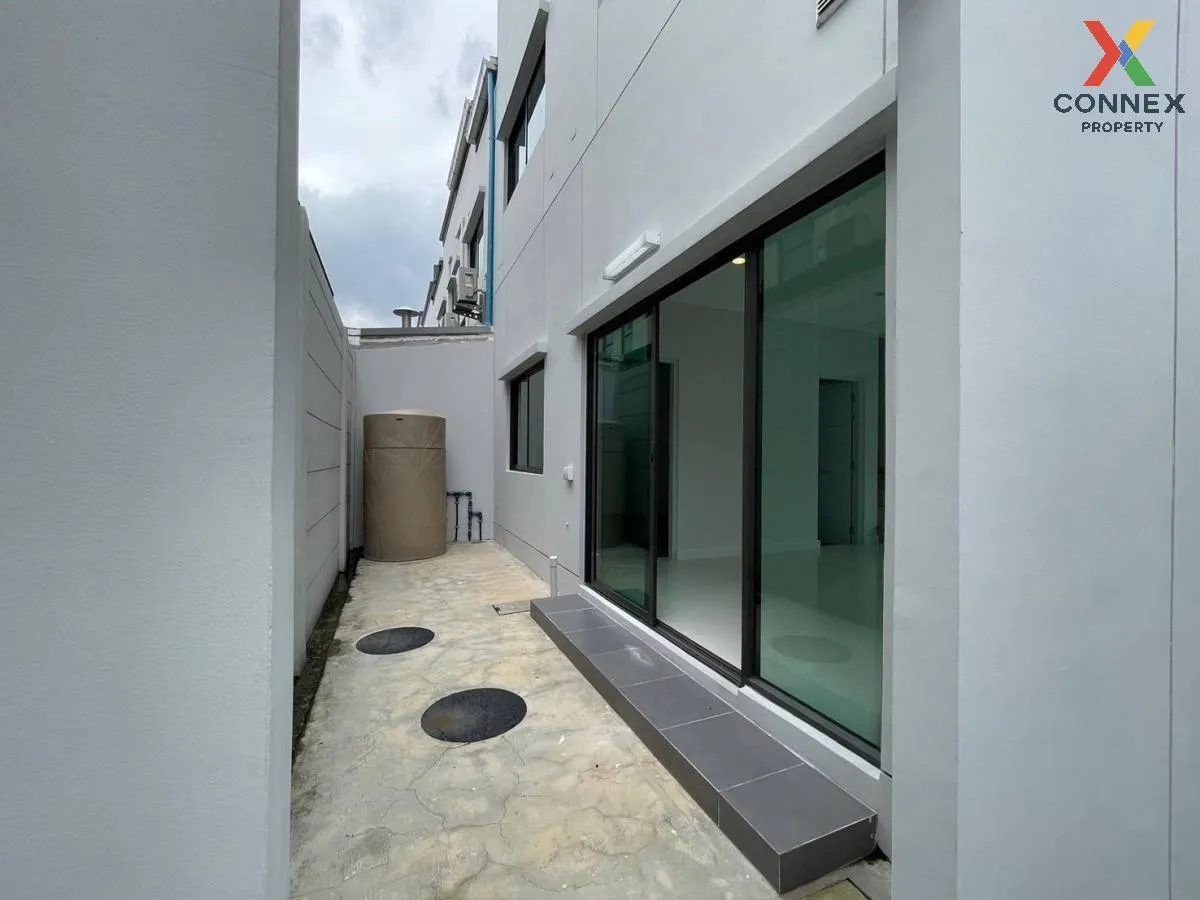 ขายทาวน์เฮ้าส์/ทาวน์โฮม  เวิร์ฟ สายไหม - พหลโยธิน ห้องมุม ออเงิน 