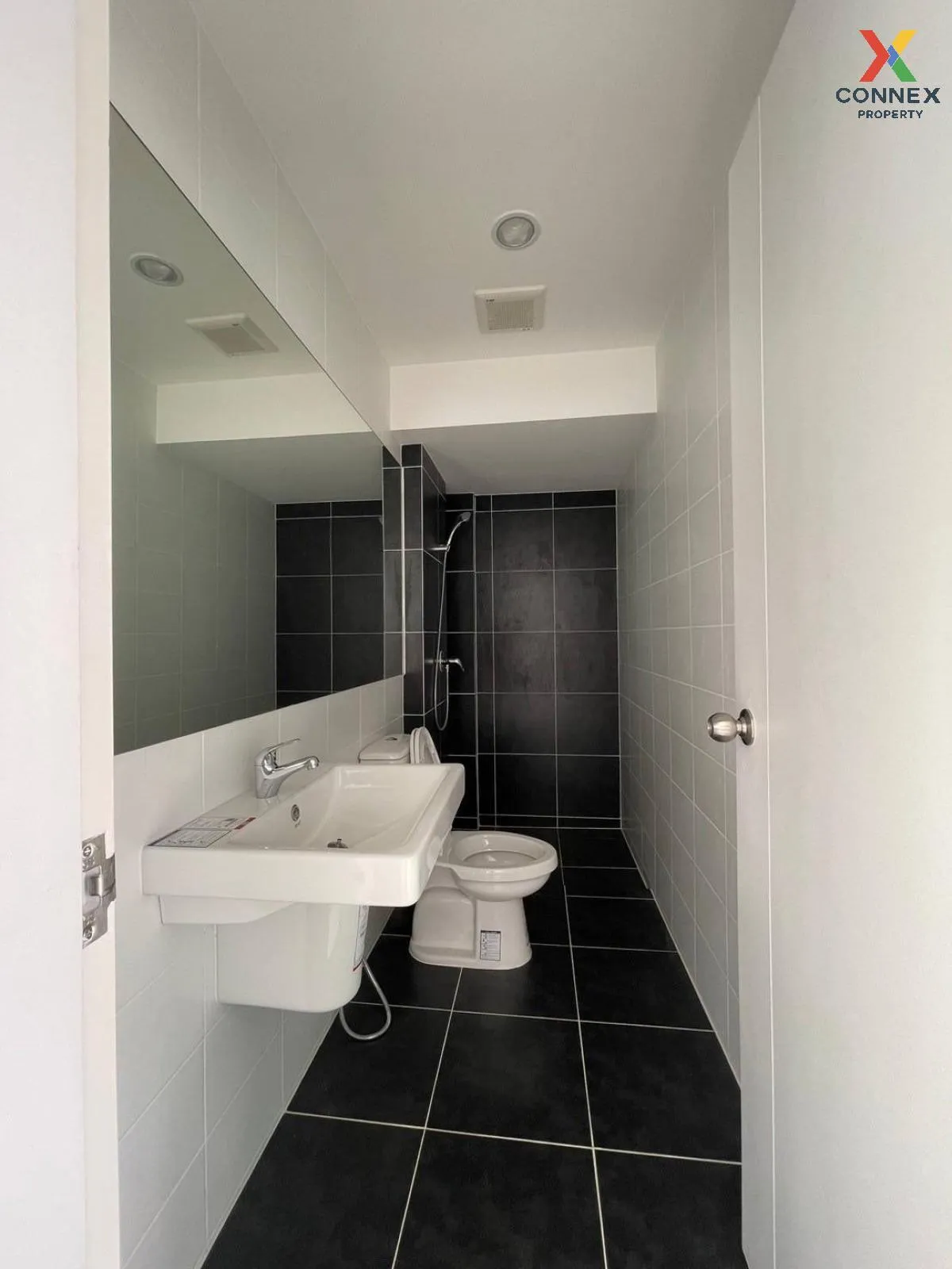 ขายทาวน์เฮ้าส์/ทาวน์โฮม  เวิร์ฟ สายไหม - พหลโยธิน ห้องมุม ออเงิน 