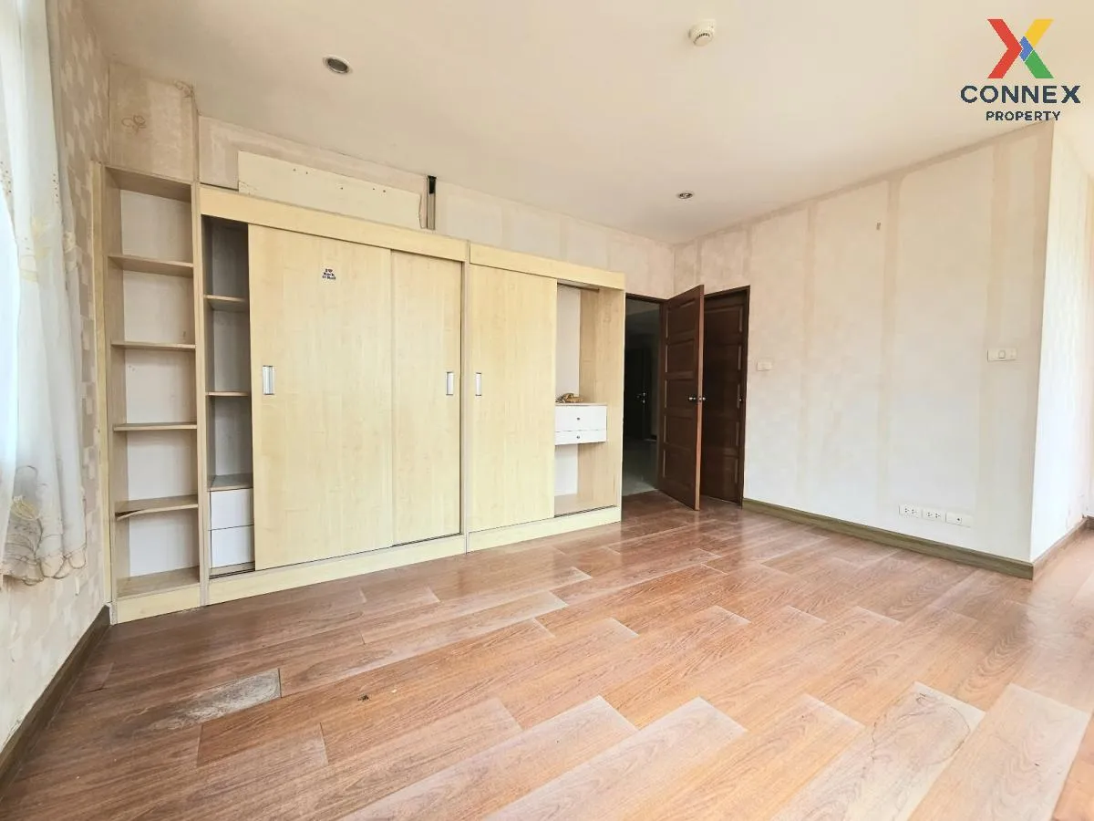 ขายคอนโด  บ้านกลางกรุงรีสอร์ท รัชดา ซอย7 MRT-ศูนย์วัฒนธรรมแห่งประ 1
