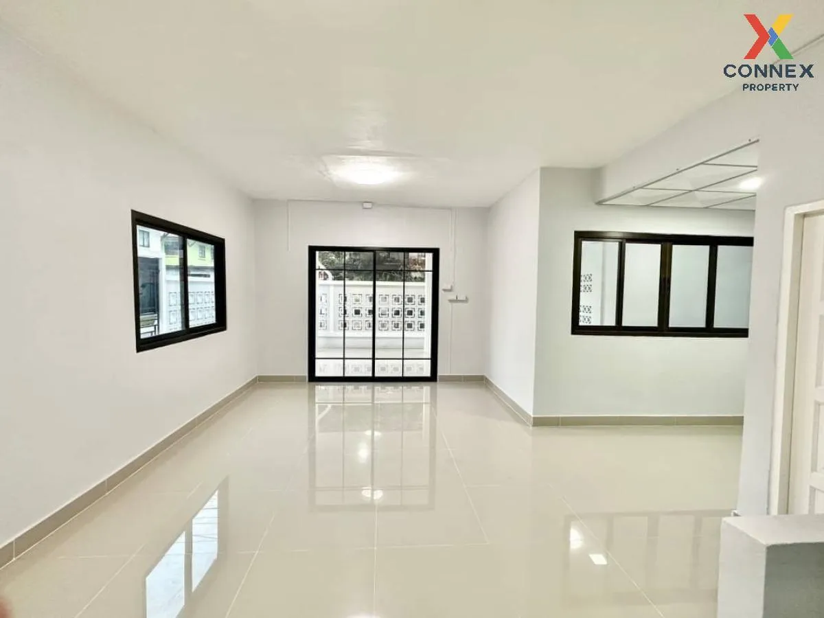 For Sale Townhouse/Townhome  , Baan Phrueksa 3 Bang Bua Thong , n
