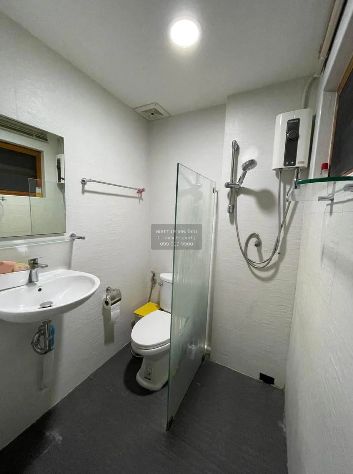 เช่าคอนโด  เดอะ วอเตอร์ฟอร์ด ทองหล่อ 11 BTS-ทองหล่อ คลองตันเหนือ 