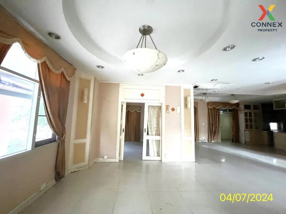 For Sale House , Maneeya Masterpiece Rattanathibet , MRT-Sai Ma , 3