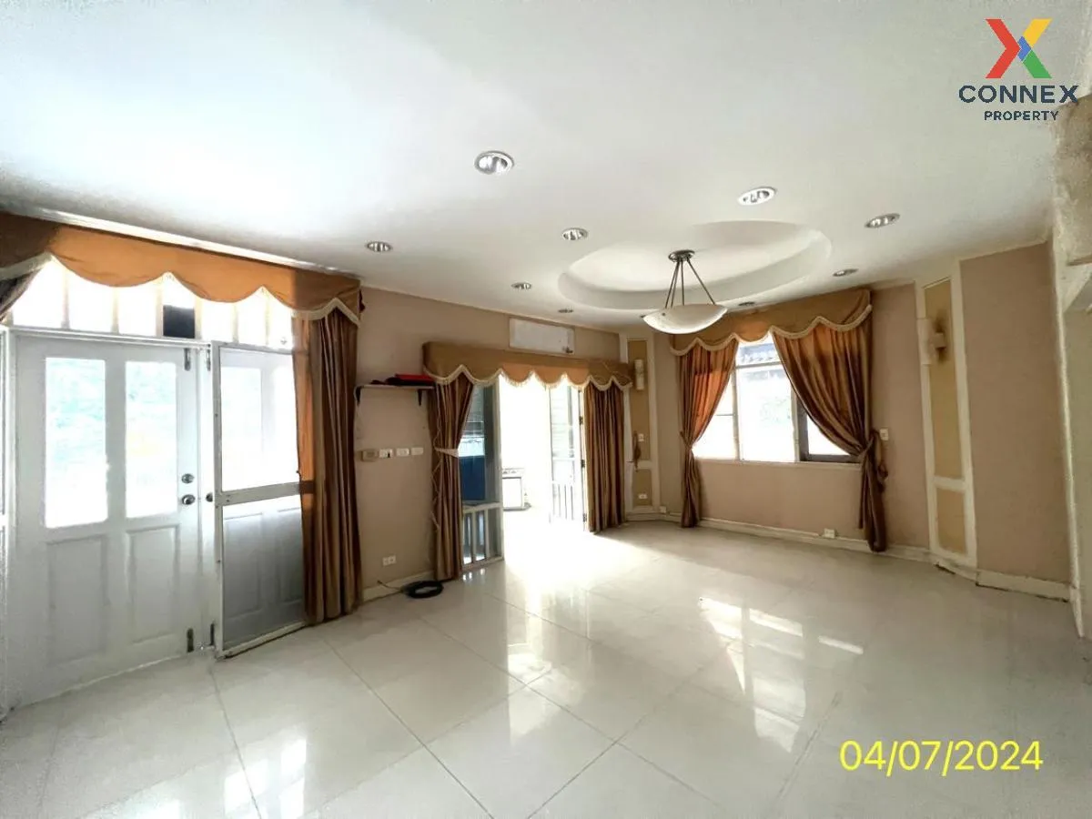 For Sale House , Maneeya Masterpiece Rattanathibet , MRT-Sai Ma , 4