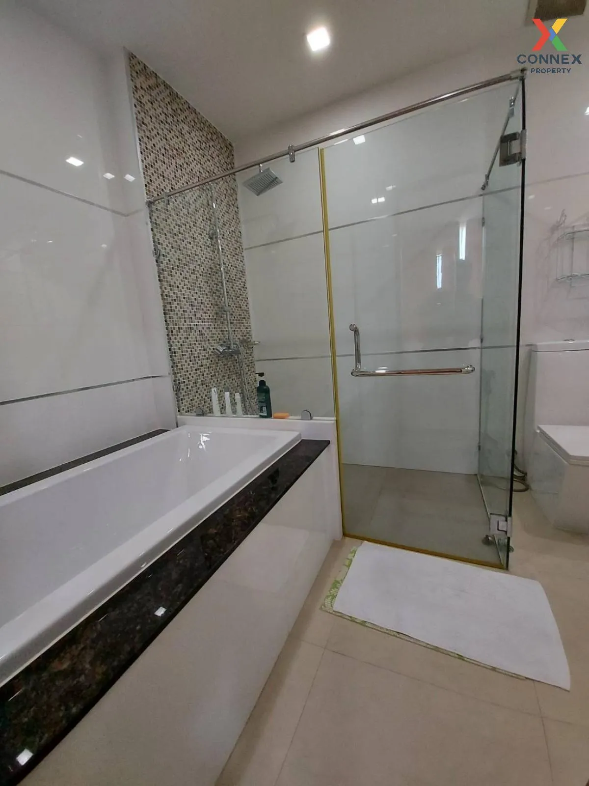 เช่าคอนโด  คาซาลูน่า พาราดิโซ แสนสุข เมืองชลบุรี ชลบุรี CX-110950