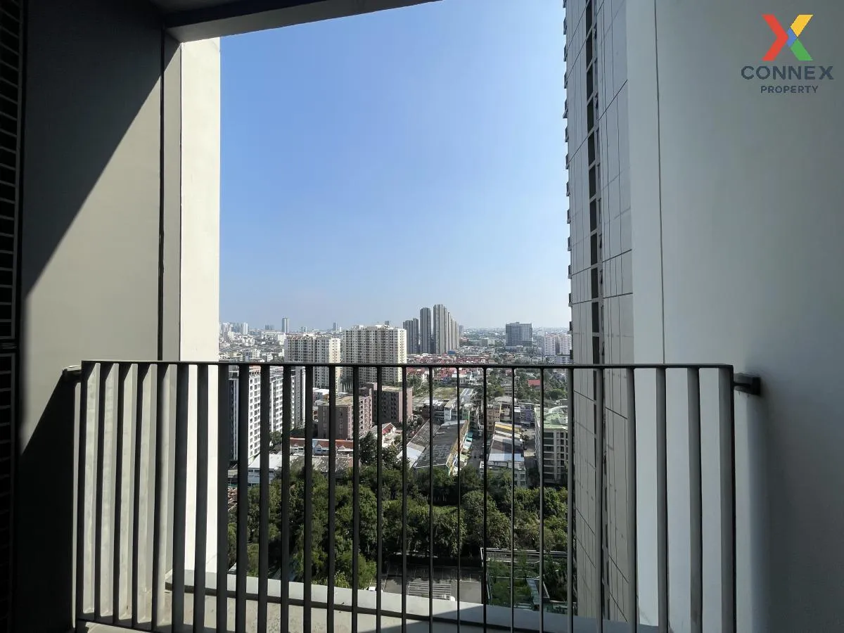 For Rent Condo , Whizdom Connect Sukhumvit , high floor , newly r
