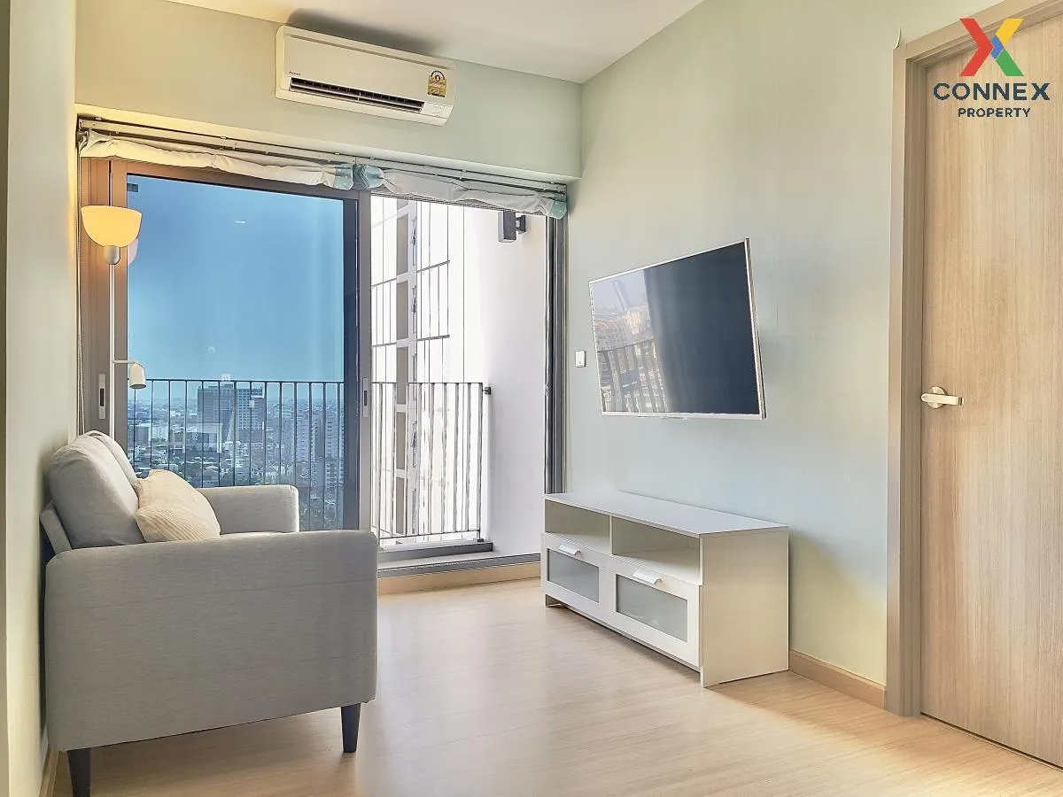 For Rent Condo , Whizdom Connect Sukhumvit , high floor , newly r 2