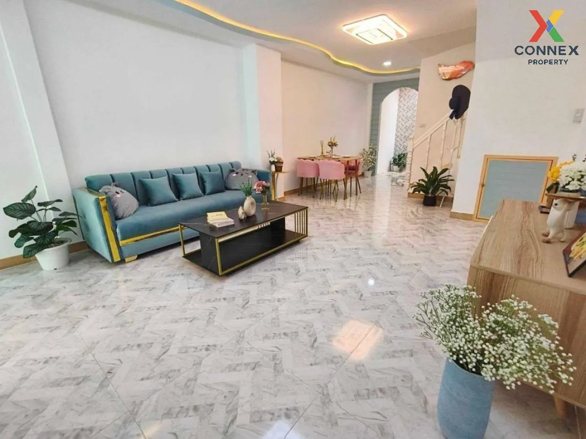 For Sale Townhouse/Townhome  , K.C. Ramindra 1 , newly renovated  For Sale Townhouse/Townhome  , K.C. Ramindra 1 , newly renovated  4