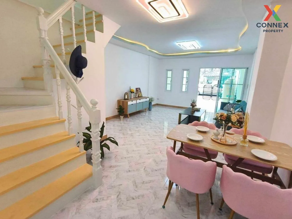 For Sale Townhouse/Townhome  , K.C. Ramindra 1 , newly renovated  For Sale Townhouse/Townhome  , K.C. Ramindra 1 , newly renovated