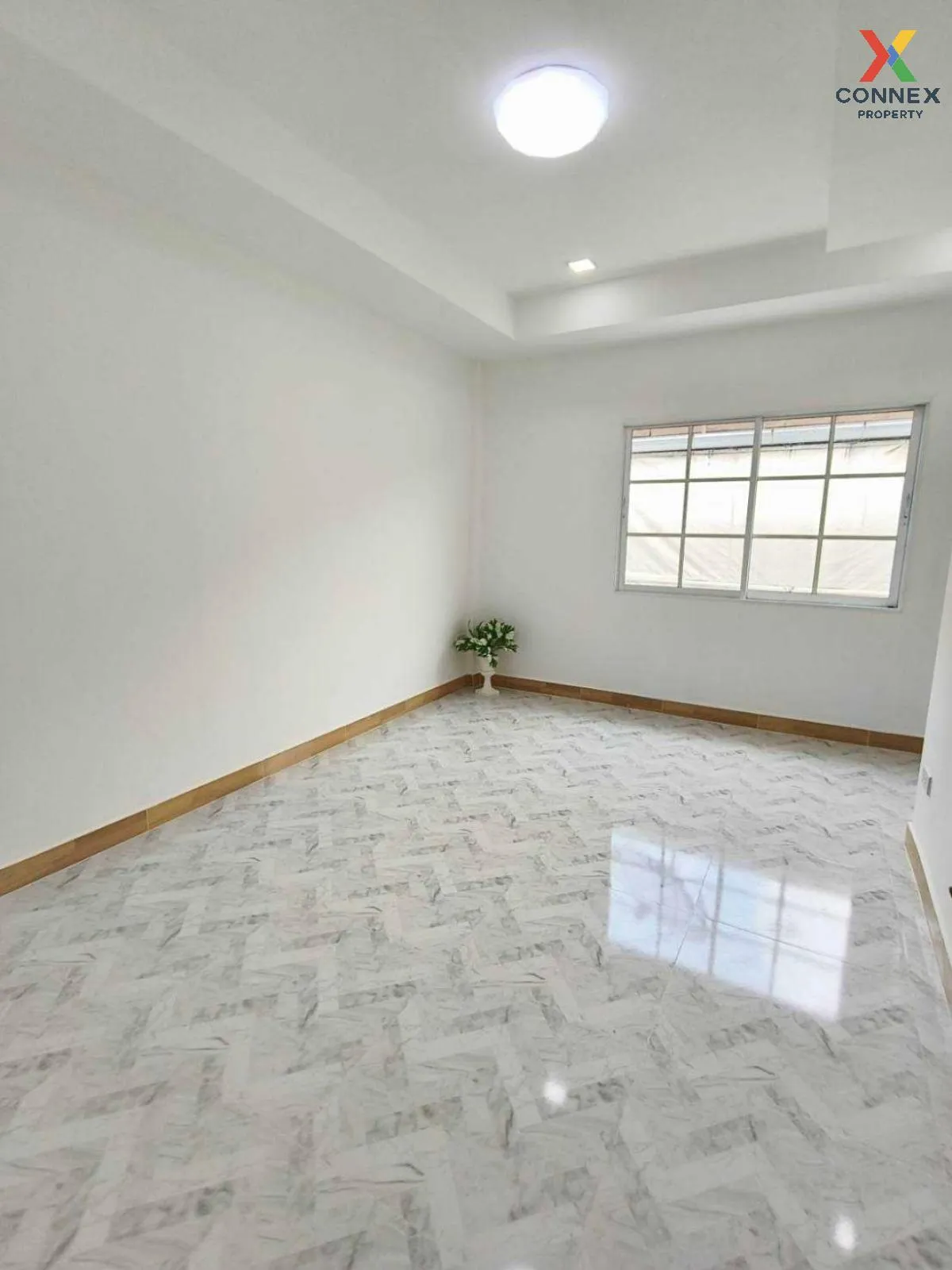 For Sale Townhouse/Townhome  , K.C. Ramindra 1 , newly renovated  For Sale Townhouse/Townhome  , K.C. Ramindra 1 , newly renovated