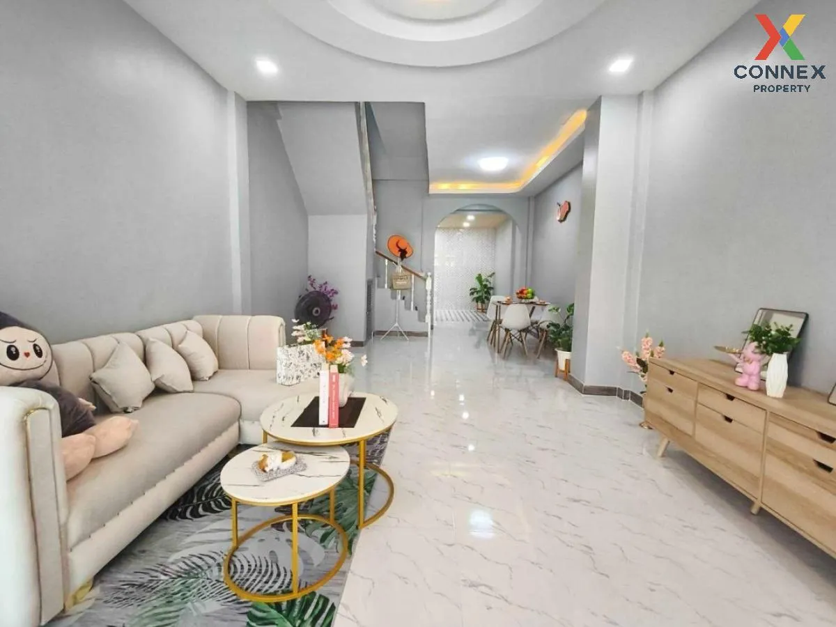 ขายทาวน์เฮ้าส์/ทาวน์โฮม  บ้านเมธา 1 สยามธรณี รีโนเวทใหม่ ท่าแร้ง  3