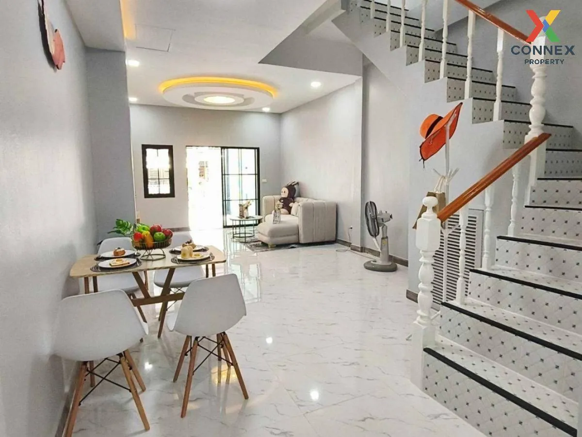 ขายทาวน์เฮ้าส์/ทาวน์โฮม  บ้านเมธา 1 สยามธรณี รีโนเวทใหม่ ท่าแร้ง  4