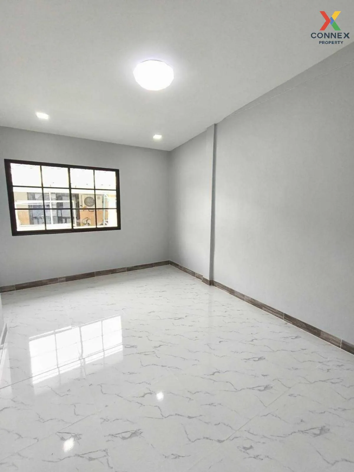 ขายทาวน์เฮ้าส์/ทาวน์โฮม  บ้านเมธา 1 สยามธรณี รีโนเวทใหม่ ท่าแร้ง 