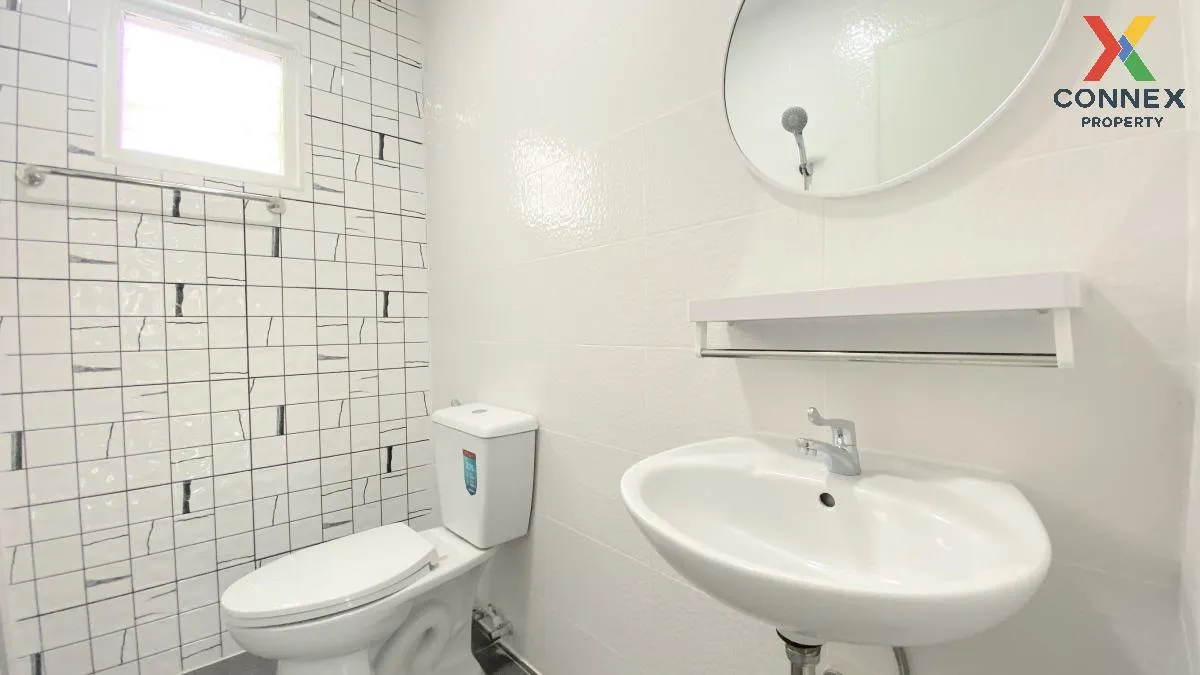 ขายทาวน์เฮ้าส์/ทาวน์โฮม  บ้านบัวทอง 4 บ้านกล้วย-ไทรน้อย รีโนเวทให