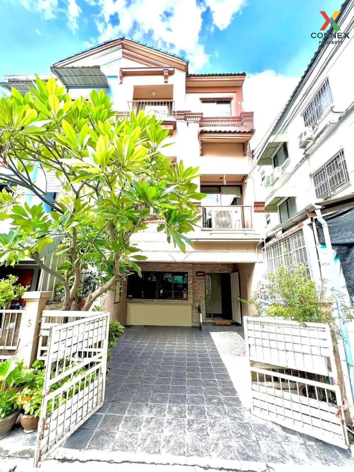 For Sale Townhouse/Townhome  , Baan Klang Muang Ratchada - Mengja For Sale Townhouse/Townhome  , Baan Klang Muang Ratchada - Mengja 1