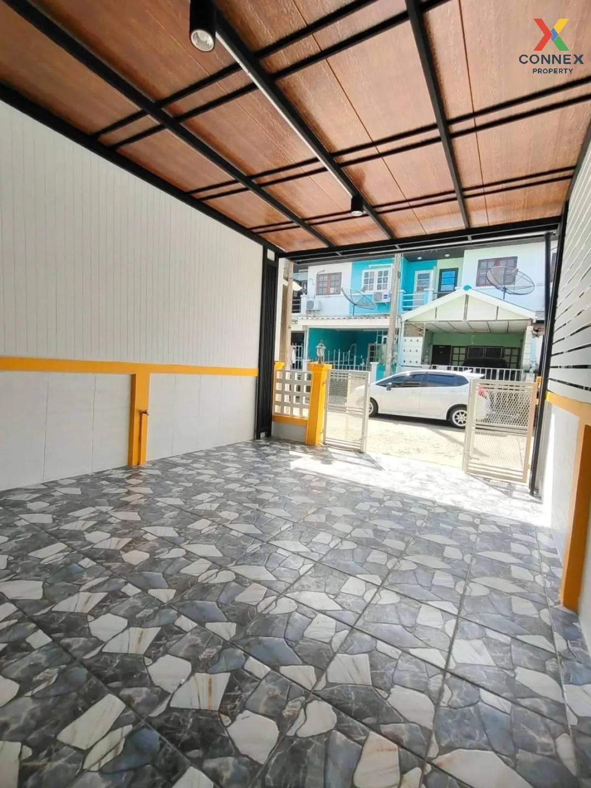 ขายทาวน์เฮ้าส์/ทาวน์โฮม  ฉัตรไพลิน ระแหง ลาดหลุมแก้ว ปทุมธานี CX- 2