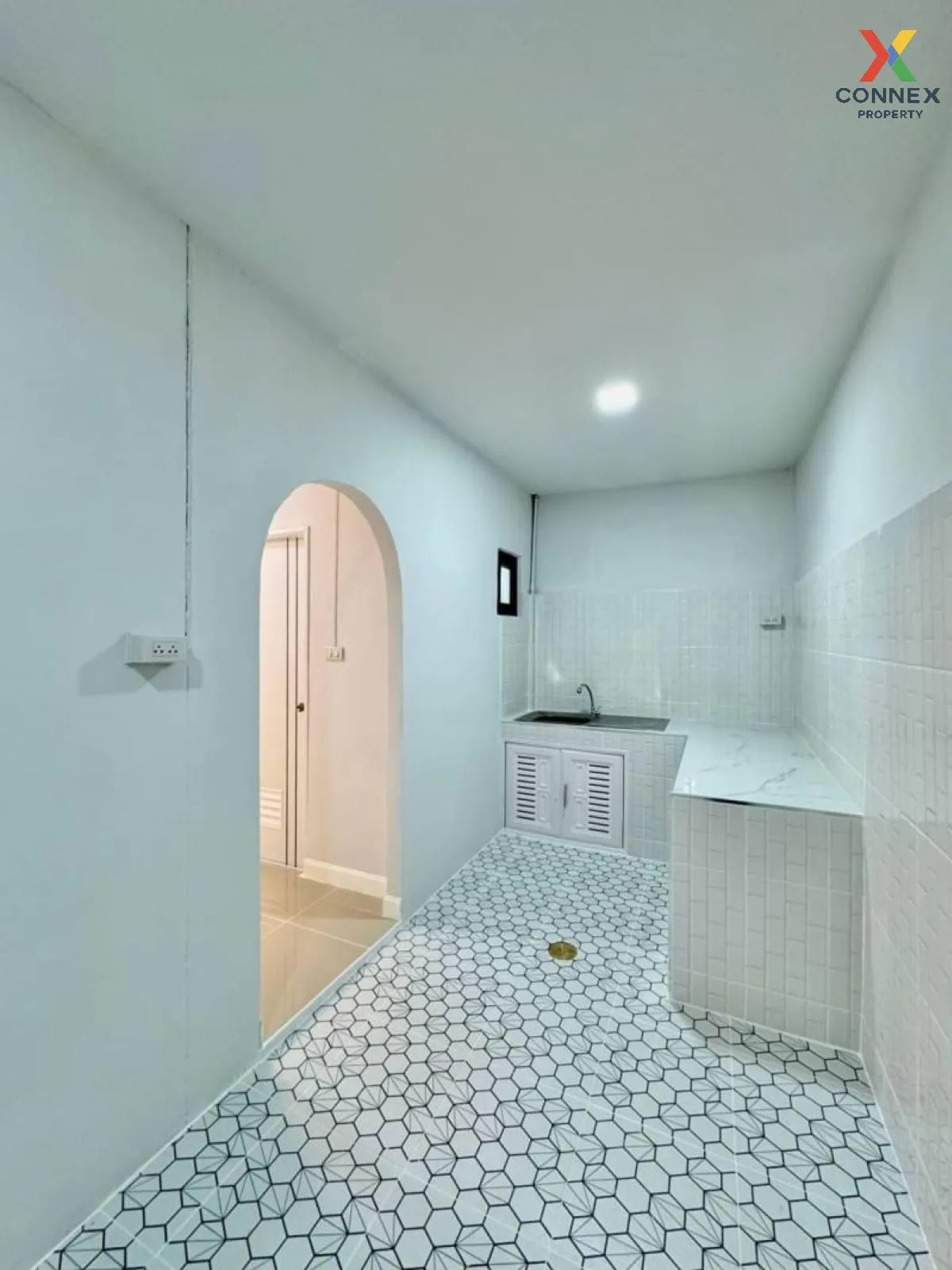 ขายทาวน์เฮ้าส์/ทาวน์โฮม  บ้านบัวทอง 4 บ้านกล้วย-ไทรน้อย รีโนเวทให