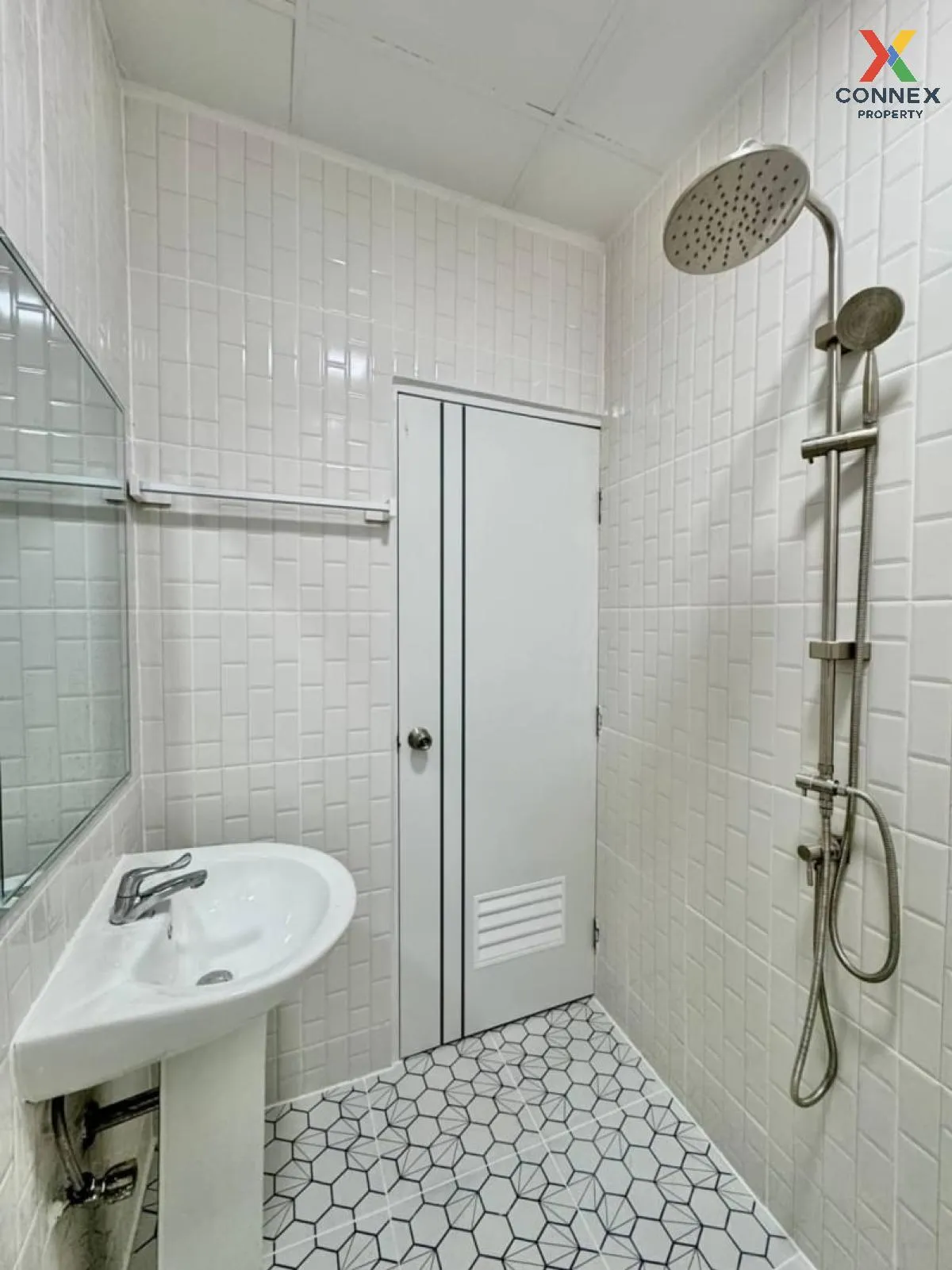 ขายทาวน์เฮ้าส์/ทาวน์โฮม  บ้านบัวทอง 4 บ้านกล้วย-ไทรน้อย รีโนเวทให