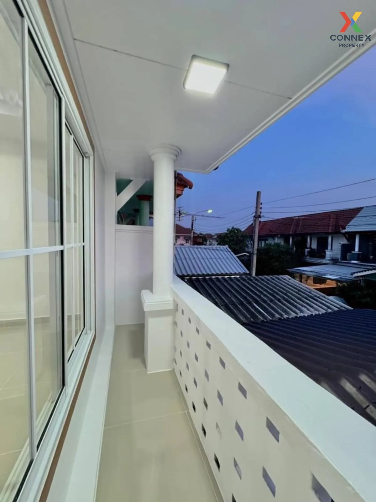 ขายทาวน์เฮ้าส์/ทาวน์โฮม  บ้านบัวทอง 4 บ้านกล้วย-ไทรน้อย รีโนเวทให