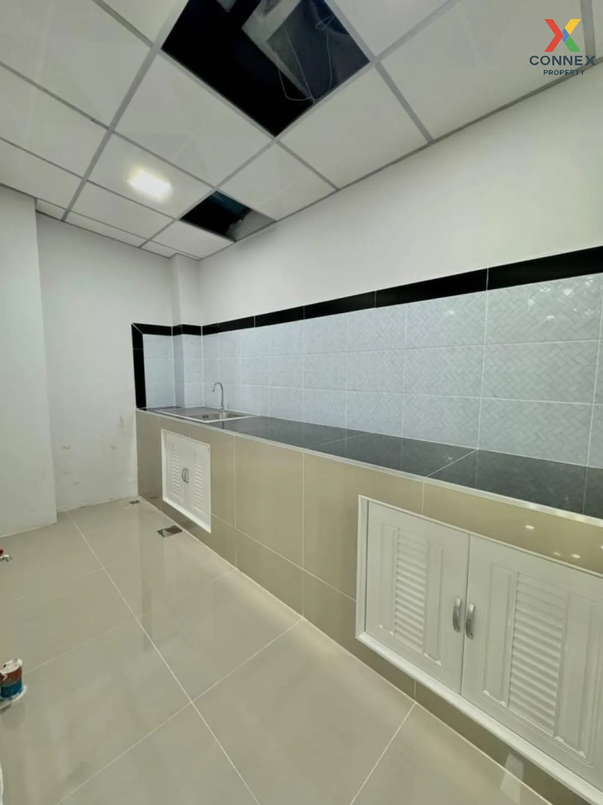 ขายทาวน์เฮ้าส์/ทาวน์โฮม  บ้านบัวทอง 4 บ้านกล้วย-ไทรน้อย รีโนเวทให