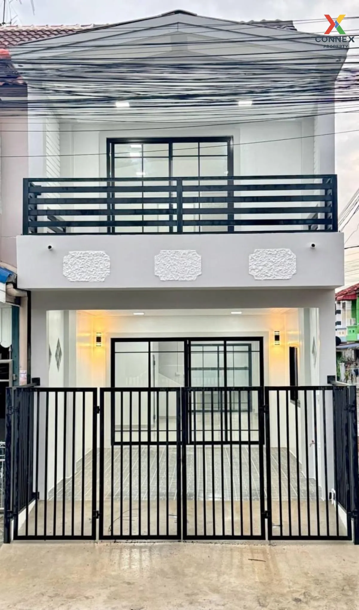 ขายทาวน์เฮ้าส์/ทาวน์โฮม  บ้านปิยวรารมย์ 3 ห้องมุม รีโนเวทใหม่ ไทร 1