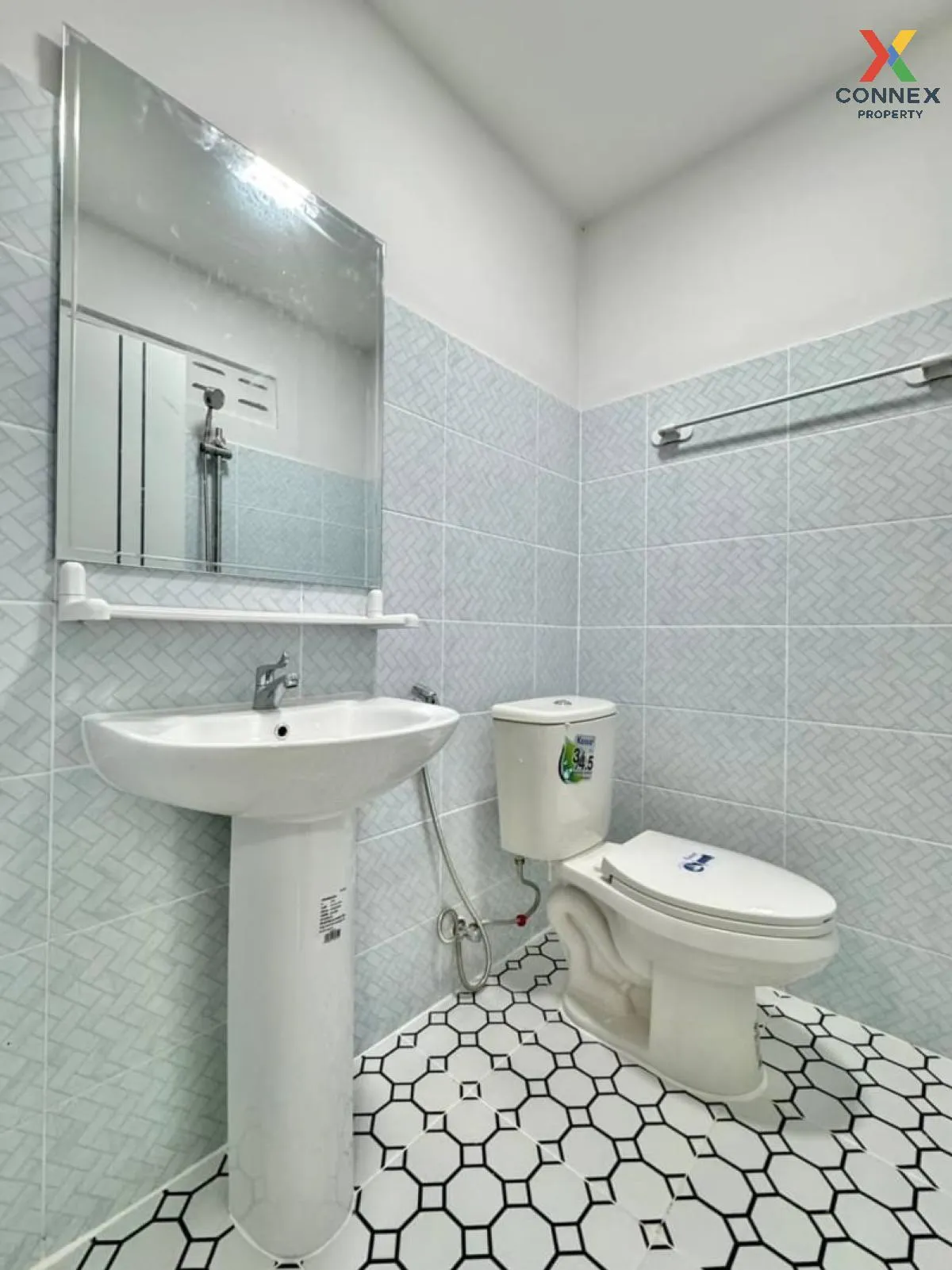 ขายทาวน์เฮ้าส์/ทาวน์โฮม  บ้านปิยวรารมย์ 3 ห้องมุม รีโนเวทใหม่ ไทร