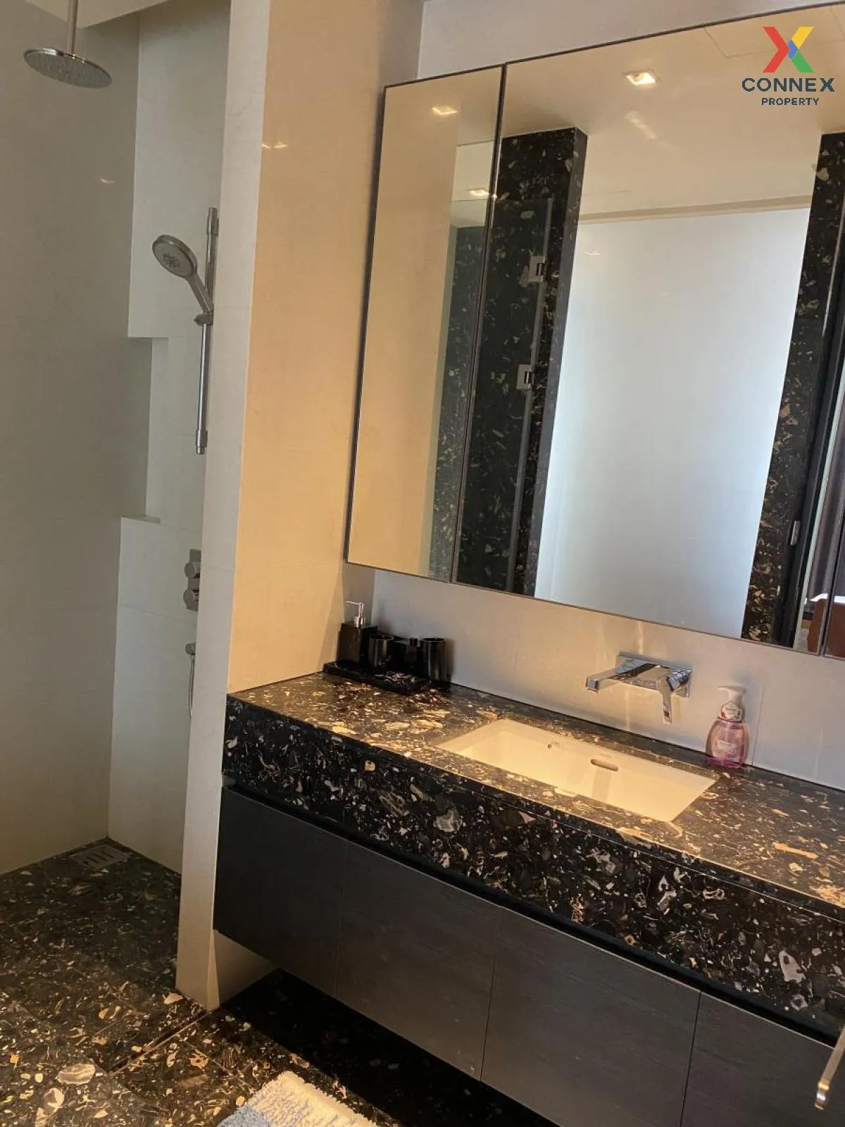 เช่าคอนโด  บีทนิค สุขุมวิท 32 BTS-ทองหล่อ คลองตัน เขต คลองเตย กรุ