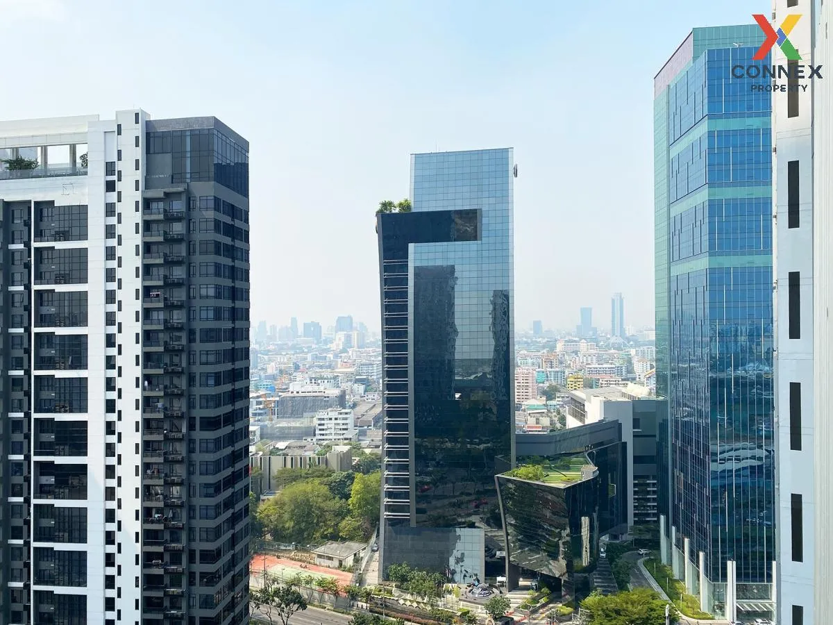 For Sale Condo , Noble Revolve Ratchada , nice view , high floor  For Sale Condo , Noble Revolve Ratchada , nice view , high floor