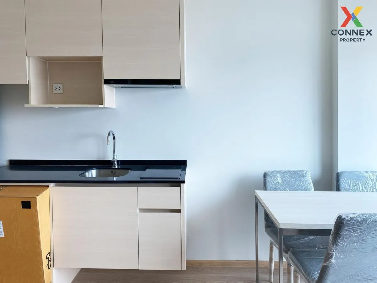 For Sale Condo , Noble Revolve Ratchada , nice view , high floor  For Sale Condo , Noble Revolve Ratchada , nice view , high floor