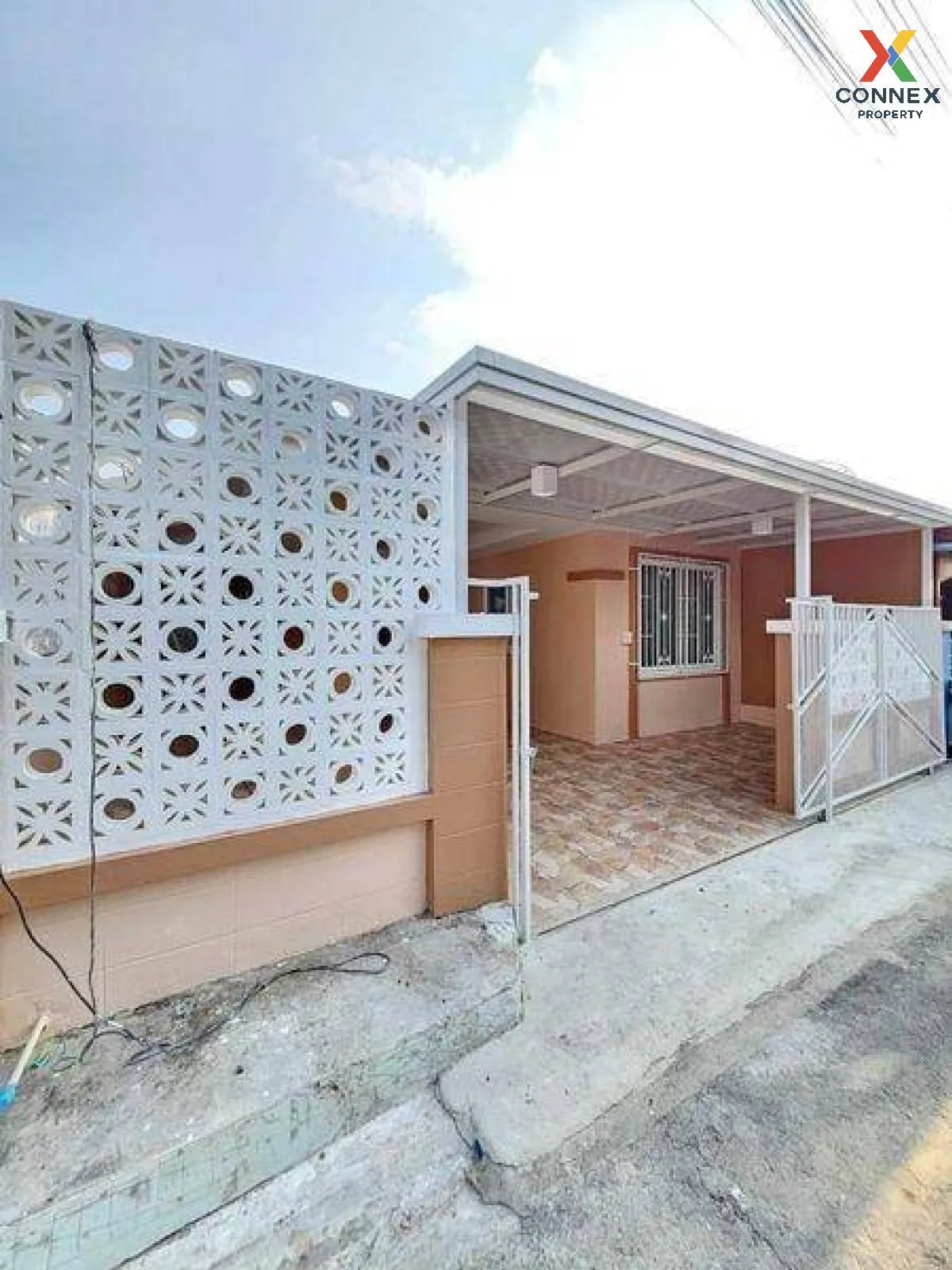 For Sale Townhouse/Townhome  , Baan Pornjira khong 7 , newly reno 2