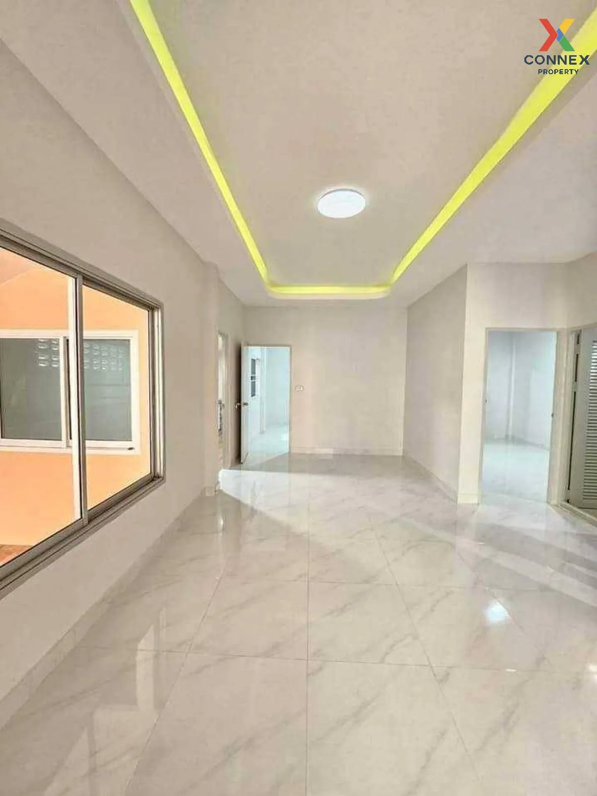 For Sale Townhouse/Townhome  , Baan Pornjira khong 7 , newly reno