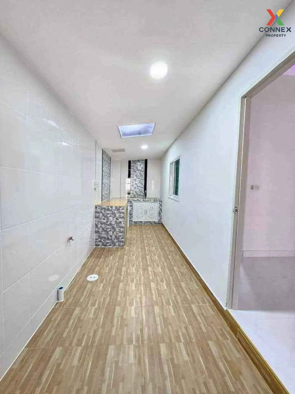 For Sale Townhouse/Townhome  , Baan Pornjira khong 7 , newly reno