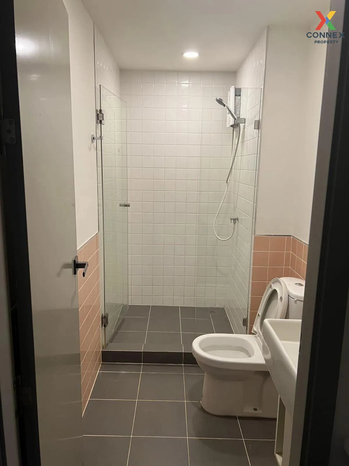 เช่าคอนโด  แอททิจูด บียู คลองหนึ่ง คลองหลวง ปทุมธานี CX-111323