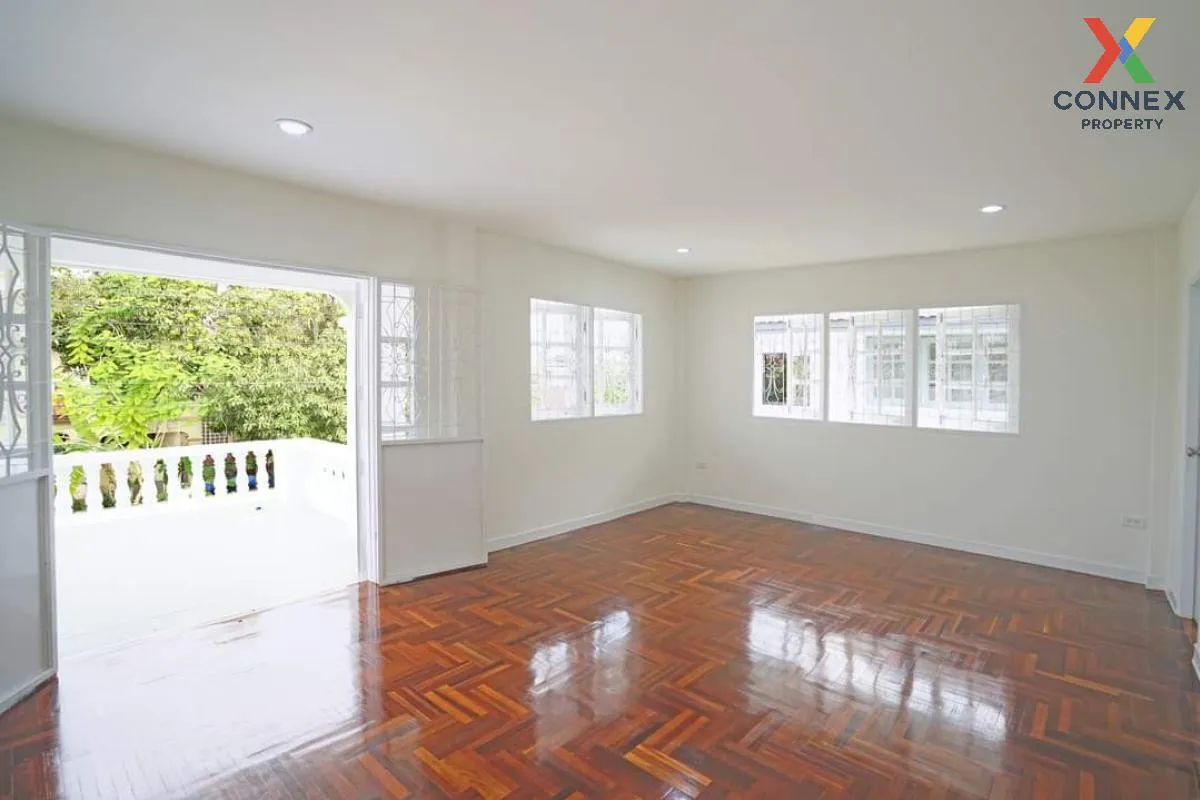 For Sale House , Wisatesuknakorn Samaedam 5 , newly renovated , S