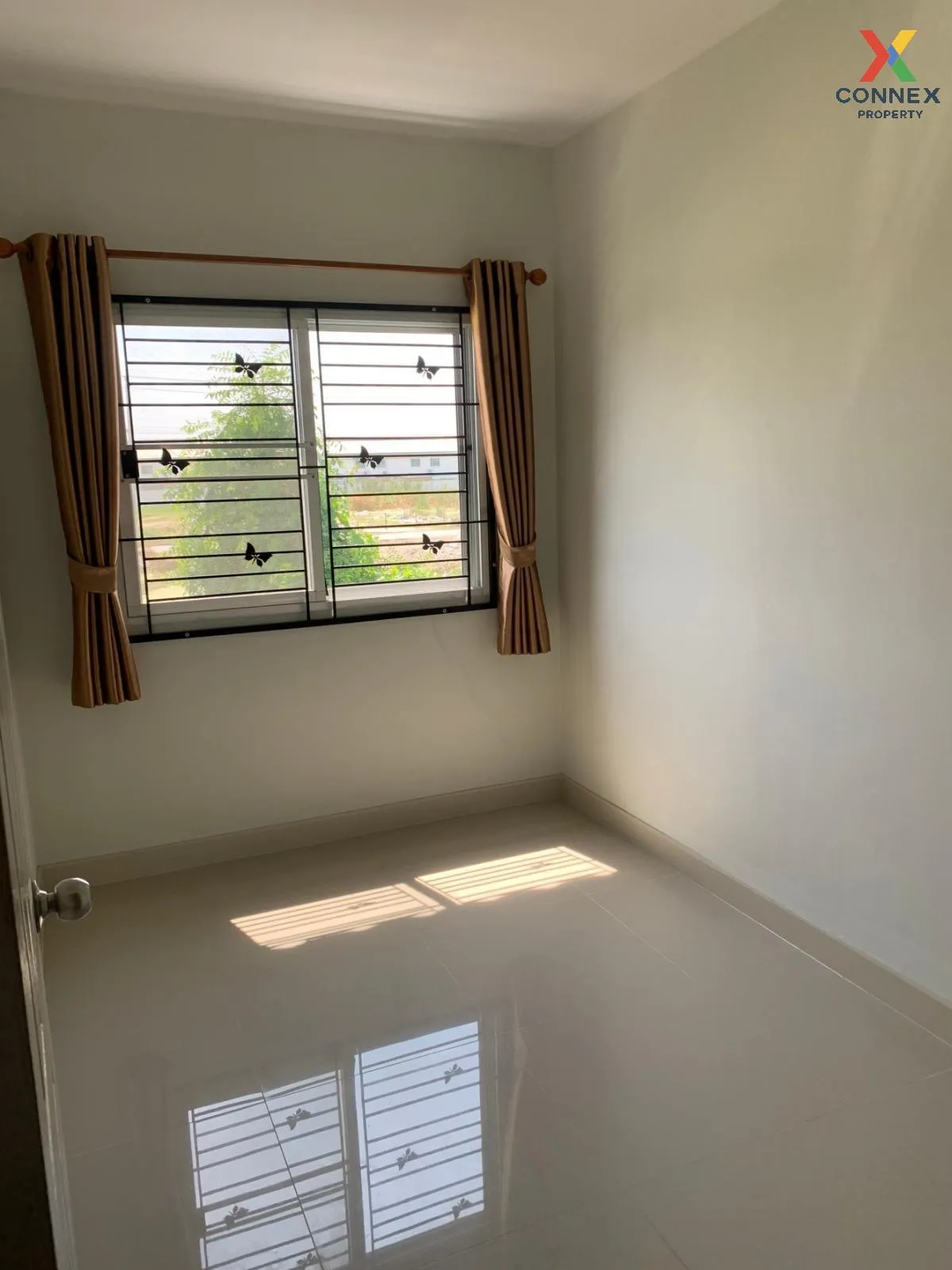 ขายทาวน์เฮ้าส์/ทาวน์โฮม  นิรันดร์ วิลล์ 16 บางโฉลง บางพลี สมุทรปร