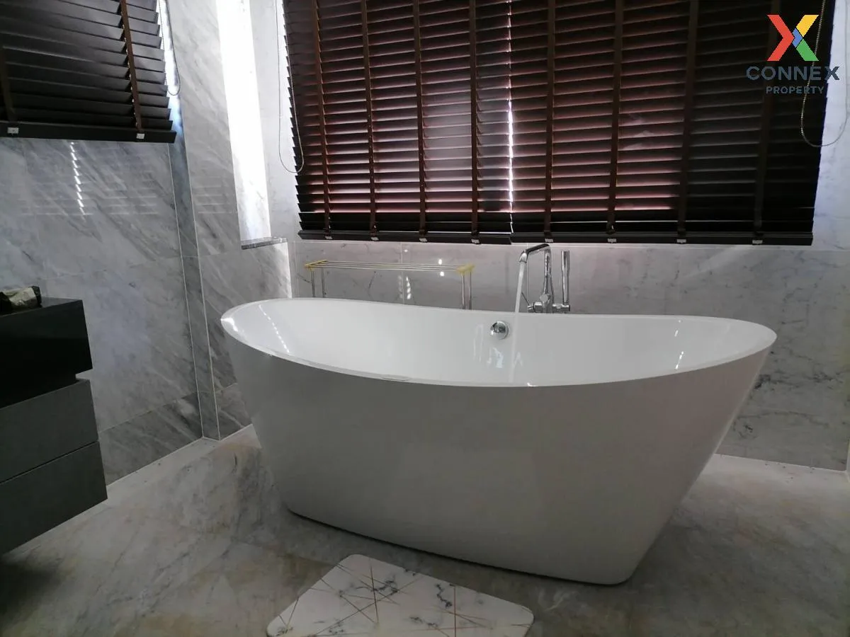 ขายบ้าน  แกรนด์ บางกอก บูเลอวาร์ด พระราม 9 – ศรีนครินทร์ สะพานสูง