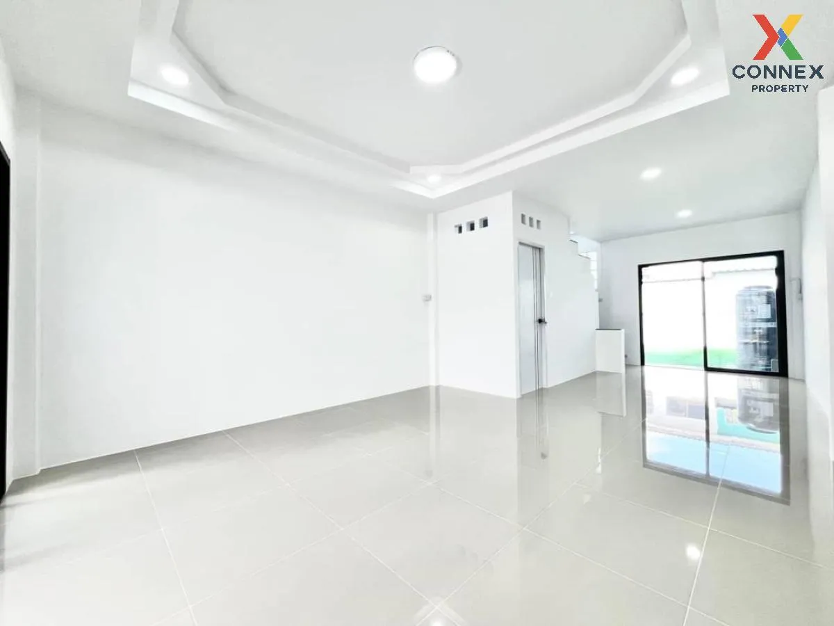 ขายทาวน์เฮ้าส์/ทาวน์โฮม  บ้านมนวดี พาร์ค ห้องมุม MRT-คลองบางไผ่ บ