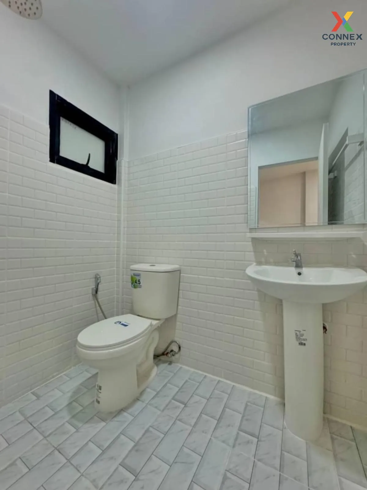 ขายทาวน์เฮ้าส์/ทาวน์โฮม  บ้านบัวทอง 4 บ้านกล้วย-ไทรน้อย รีโนเวทให