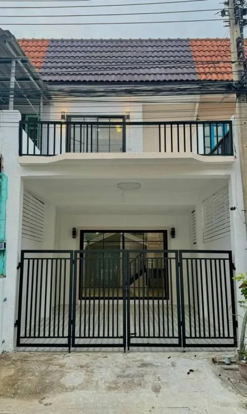ขายทาวน์เฮ้าส์/ทาวน์โฮม  บ้านบัวทอง 4 บ้านกล้วย-ไทรน้อย รีโนเวทใหม่ พิมลราช บางบัวทอง นนทบุรี CX-111501
