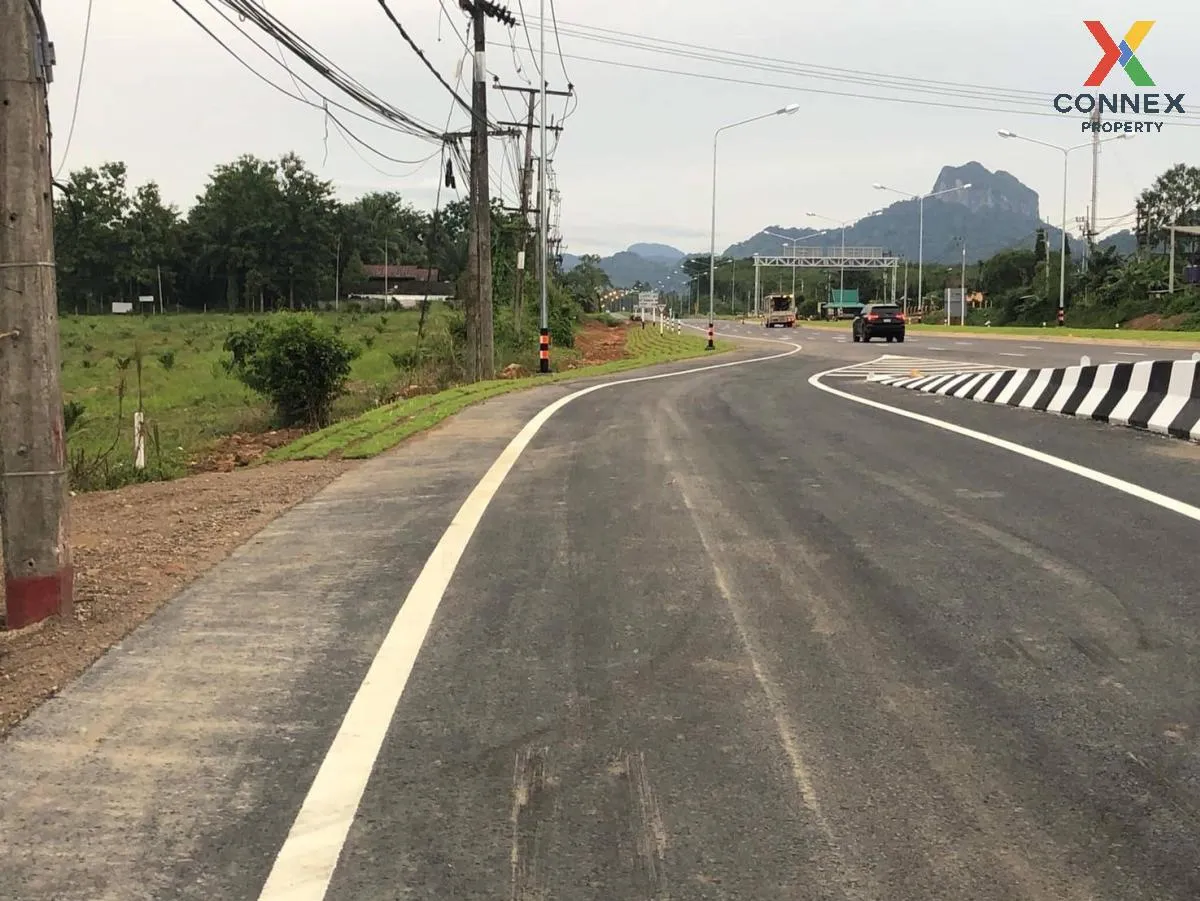 For Sale Land with buildings 14 rai Surat Thani , Phang Kan , Mue