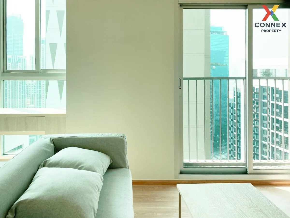 ขายคอนโด  โนเบิล รีวอลฟ์ รัชดา 1 ชั้นสูง ห้องมุม หน้ากว้าง MRT-ศู ขายคอนโด  โนเบิล รีวอลฟ์ รัชดา 1 ชั้นสูง ห้องมุม หน้ากว้าง MRT-ศู