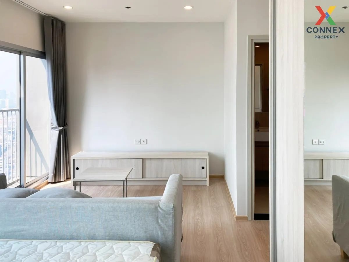 ขายคอนโด  โนเบิล รีวอลฟ์ รัชดา 1 ชั้นสูง ห้องมุม หน้ากว้าง MRT-ศู ขายคอนโด  โนเบิล รีวอลฟ์ รัชดา 1 ชั้นสูง ห้องมุม หน้ากว้าง MRT-ศู